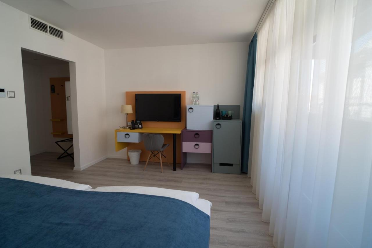 Hotel Civitas Шопрон Экстерьер фото