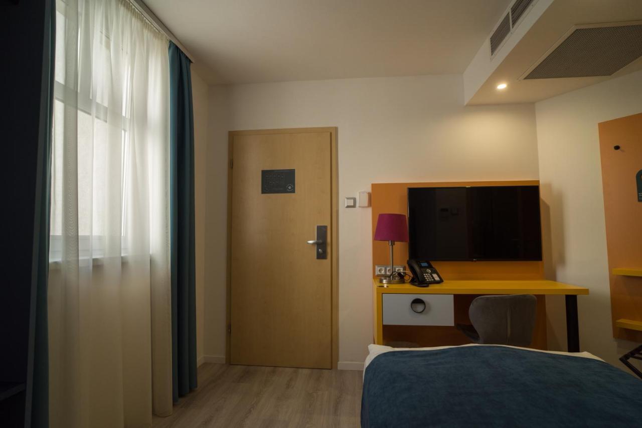 Hotel Civitas Шопрон Экстерьер фото