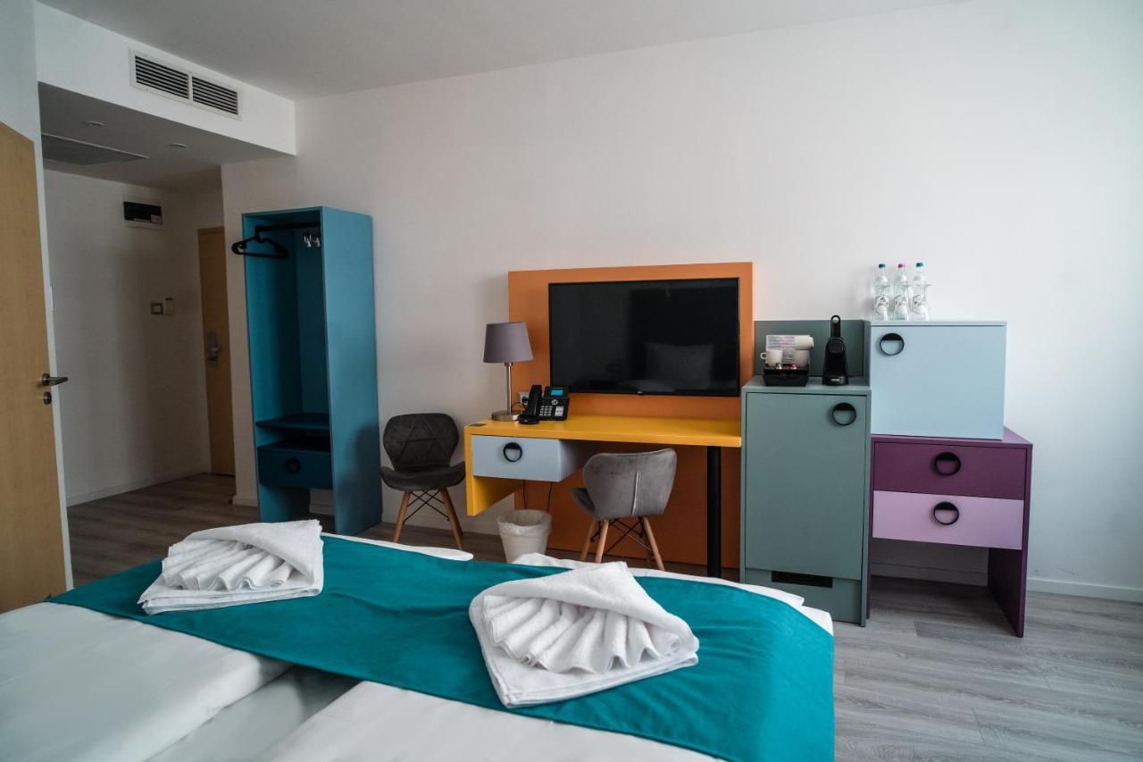 Hotel Civitas Шопрон Экстерьер фото